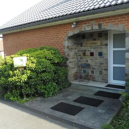 Bed and Breakfast La Lustinoise Exterior foto