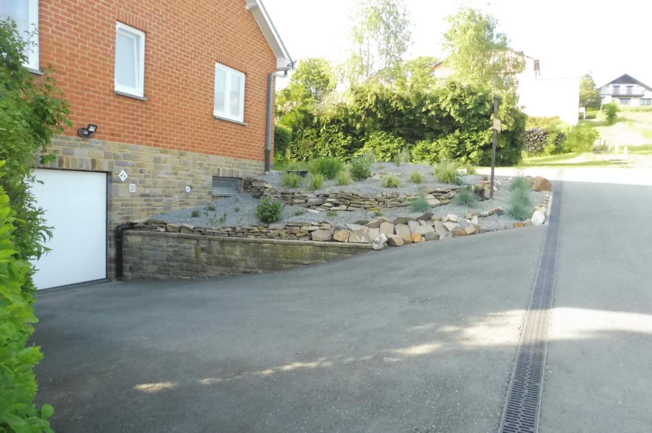 Bed and Breakfast La Lustinoise Exterior foto